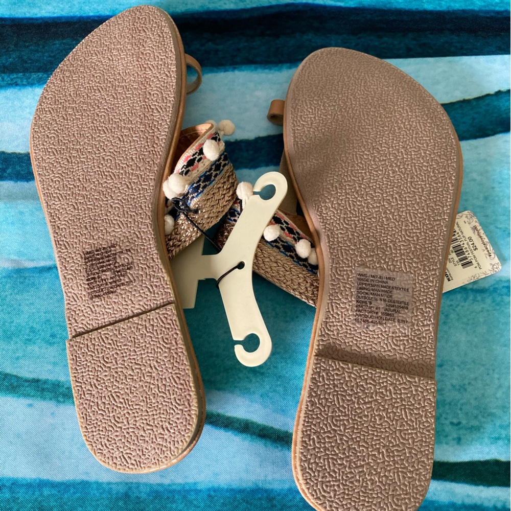 Sandals - Picture 2 of 3